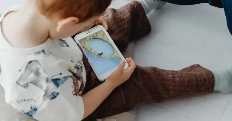 Parenting Trends 2025: 8 Current Trends to Stop Following