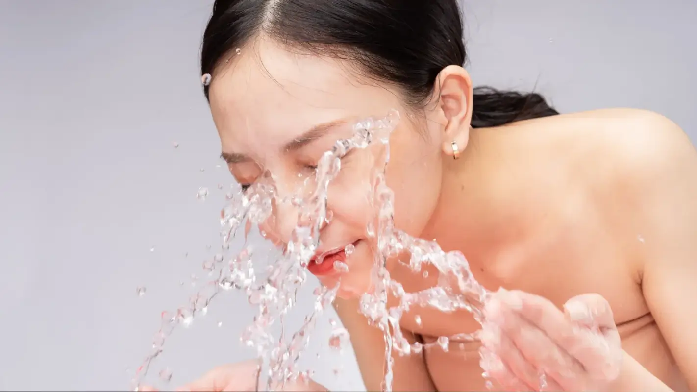 Ayurveda Morning Routine: Practical Tips for Daily Wellness - Discover a simplified Ayurveda morning routine designed for real life. Learn practical steps rooted in ancient wisdom for daily wellness.