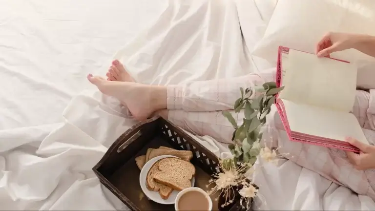Morning Routine for Summer: Healthy Habits to feel your best - Discover how a morning routine for summer can bring balance, mindfulness, and energy to your day while embracing the warmth and brightness of the season.